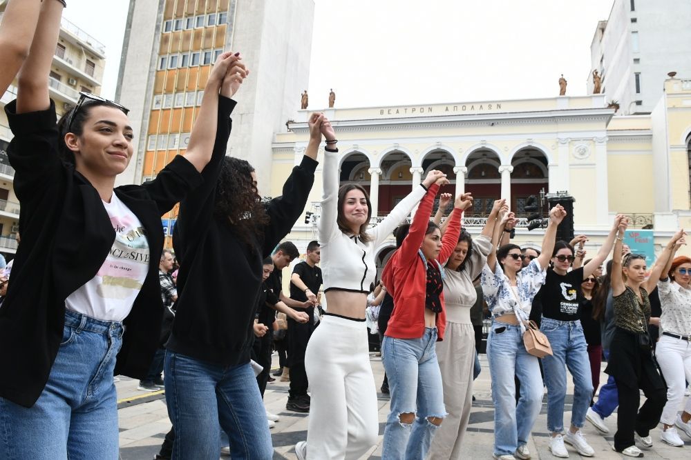 Ποντιακό γλέντι στήθηκε στην πλατεία Γεωργίου