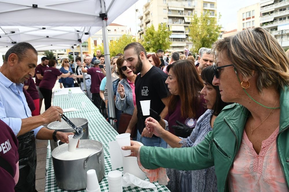 Ποντιακό γλέντι στήθηκε στην πλατεία Γεωργίου