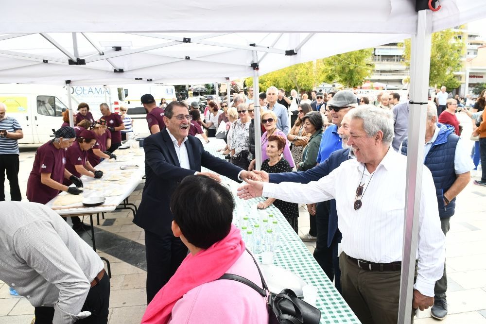 Ποντιακό γλέντι στήθηκε στην πλατεία Γεωργίου