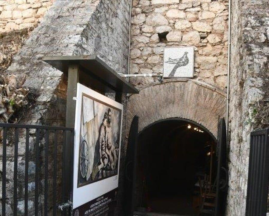 Ανοίγει το ιστορικό καταφύγιο της Πάτρας