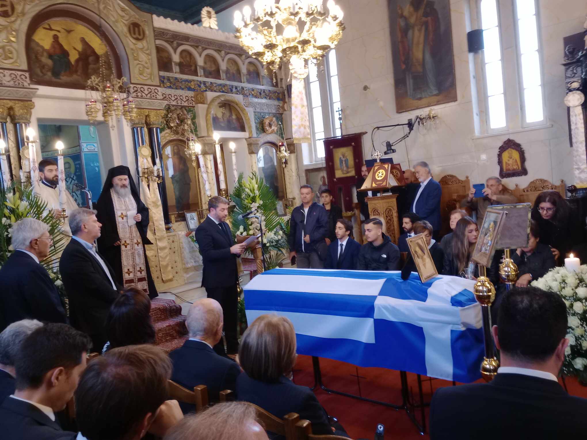 To τελευταίο αντίο στην πρώην υπουργό του ΠΑΣΟΚ, Βάσω Παπανδρέου