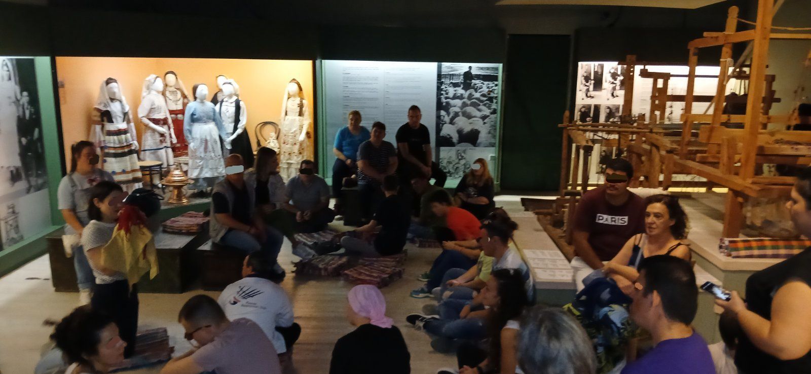 Το ΚΔΑΠΑμεΑ «ΚΟΜΑΙΘΩ» του Κοινωνικού Οργανισμού του Δήμου Πατρέων (ΚΟΔΗΠ), στο Λαογραφικό Μουσείο του Ναυπλίου