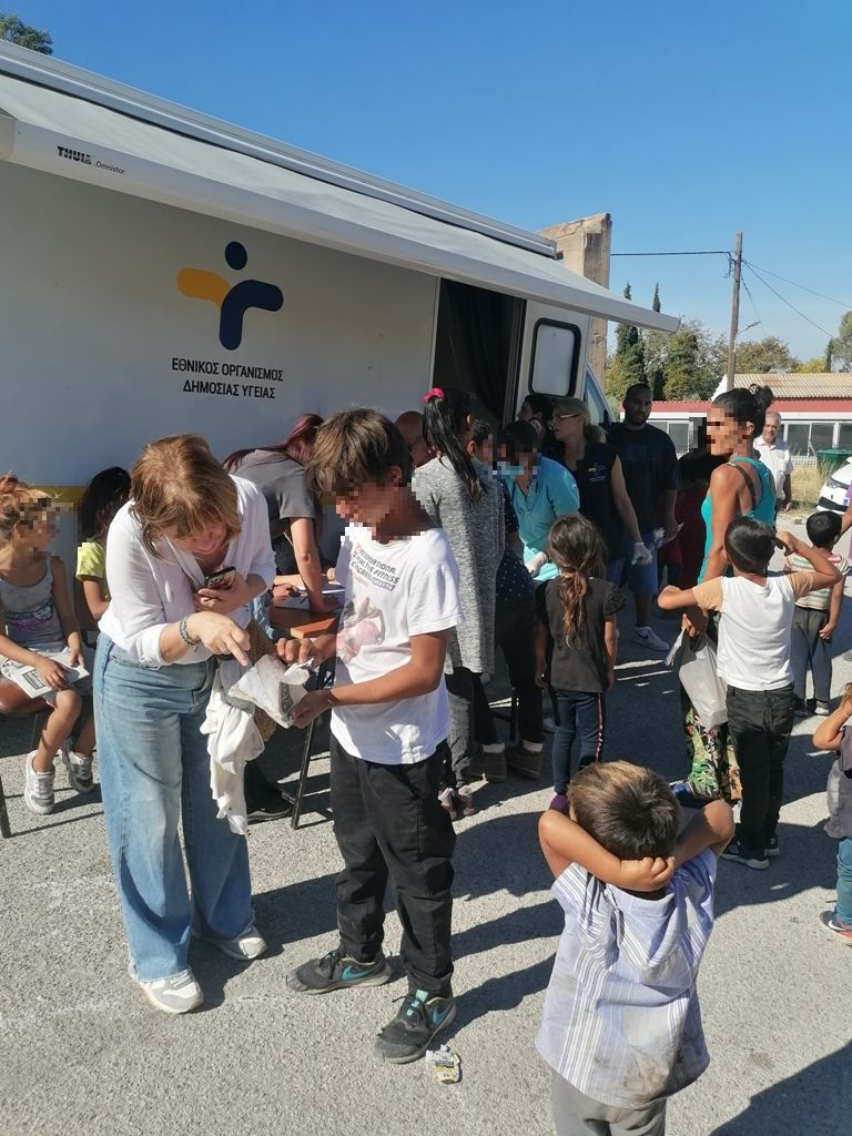 2ος εμβολιασμός κατά της ιλαράς σε παιδιά Ρομά, από το Κέντρο Κοινότητας Δήμου Πατρέων με Παράρτημα Ρομά και τον ΕΟΔΥ