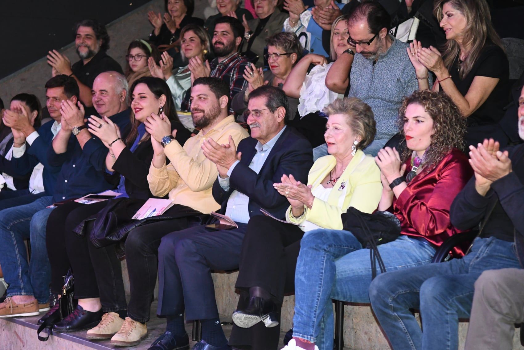 Με επιτυχία πραγματοποιήθηκε η πρεμιέρα του έργου του ΔΗ.ΠΕ.ΘΕ. Πάτρας “Που να σκάσεις Κριστομπίτα, δεν θα πάρεις τη Ροζίτα”