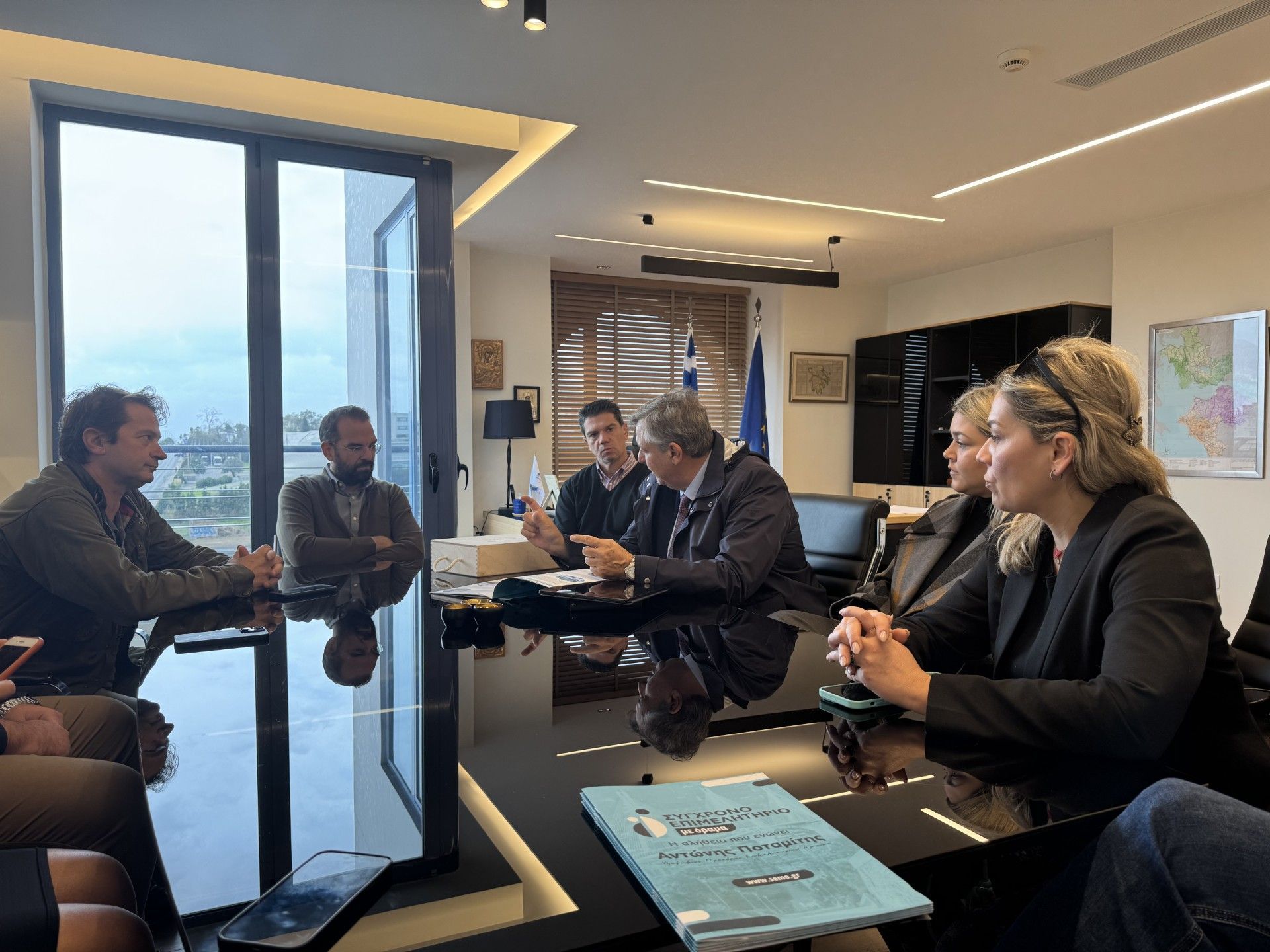 Συνάντηση Αντώνη Ποταμίτη και αντιπροσωπείας του συνδυασμού «ΣΥΓΧΡΟΝΟ ΕΠΙΜΕΛΗΤΗΡΙΟ με όραμα» με τον Περιφερειάρχη Δυτικής Ελλάδας κ. Νεκτάριο Φαρμάκη