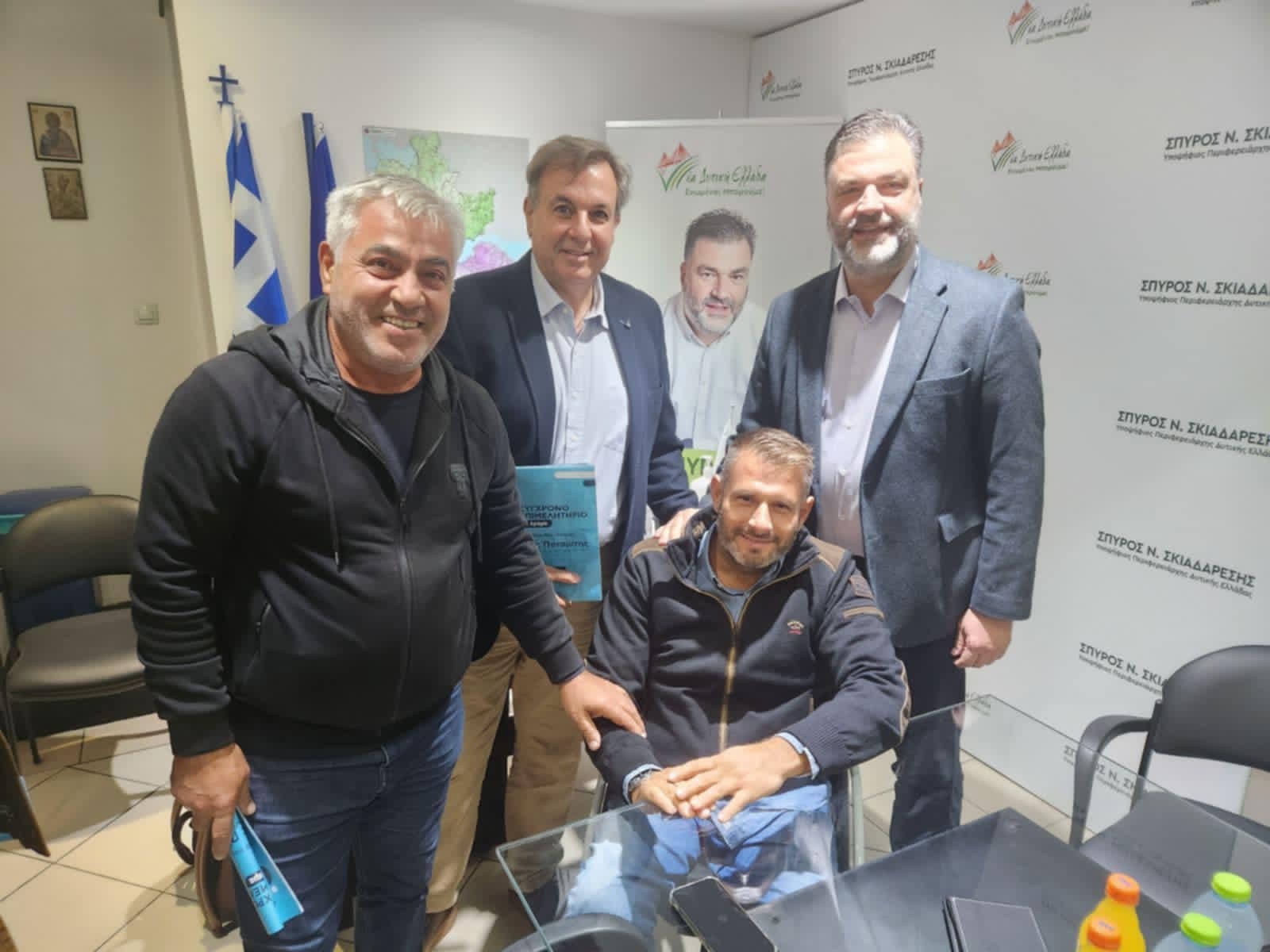 Επίσκεψη του Υποψήφιου Προέδρου του Επιμελητηρίου Αχαΐας Αντώνη Ποταμίτη στα γραφεία της περιφερειακής παράταξης «Νέα Δυτική Ελλάδα»