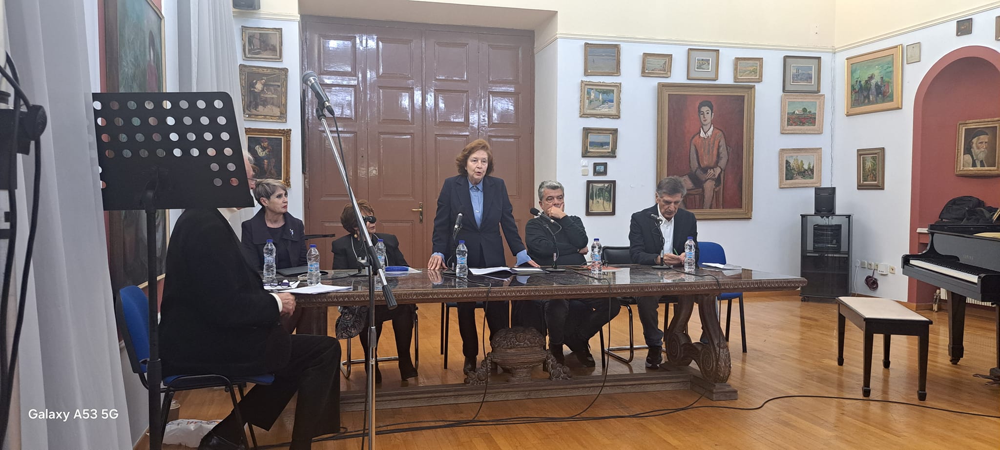 Λάμπρυνε τη Χαλκίδα η βραδιά ποίησης με τον ποιητή και καθηγητή  Χρίστο  Μπελλέ