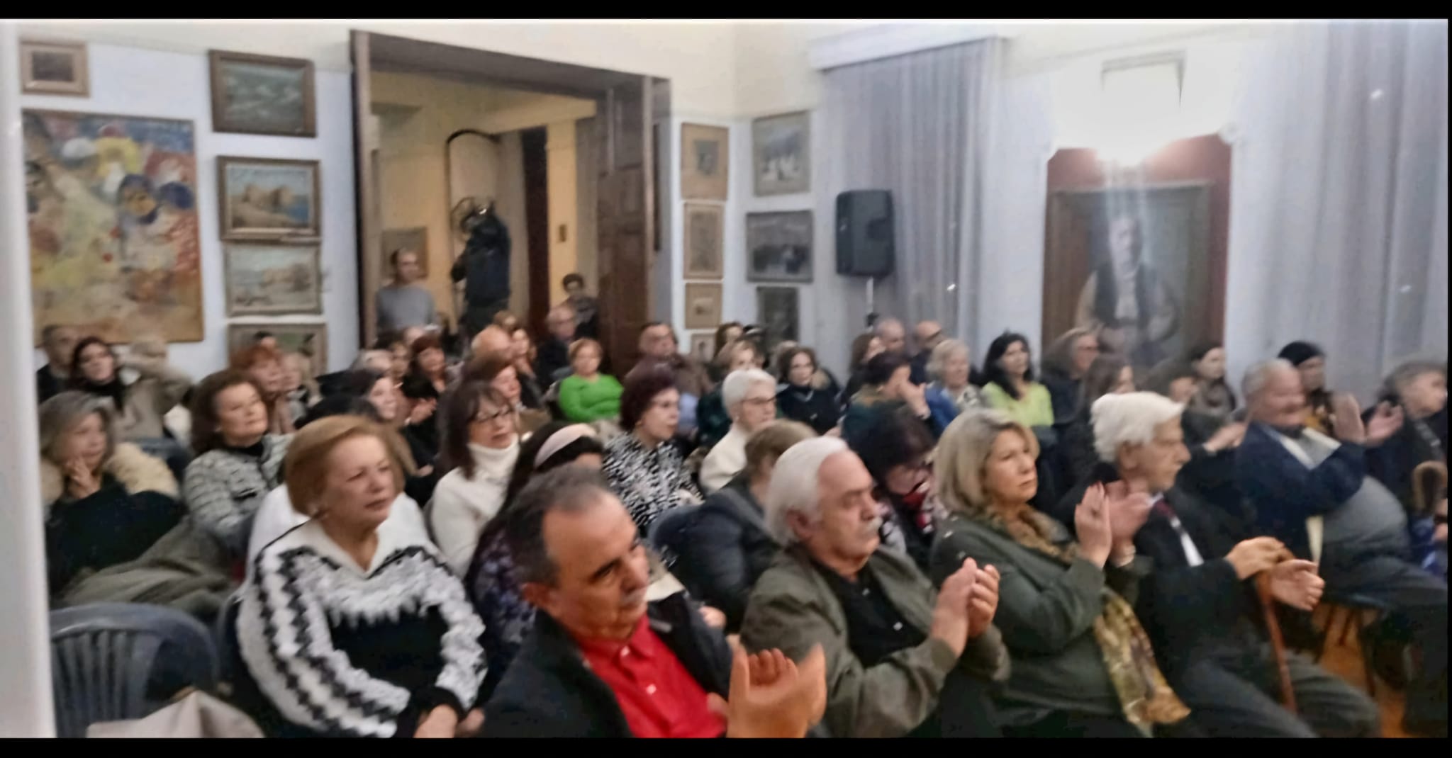 Λάμπρυνε τη Χαλκίδα η βραδιά ποίησης με τον ποιητή και καθηγητή  Χρίστο  Μπελλέ