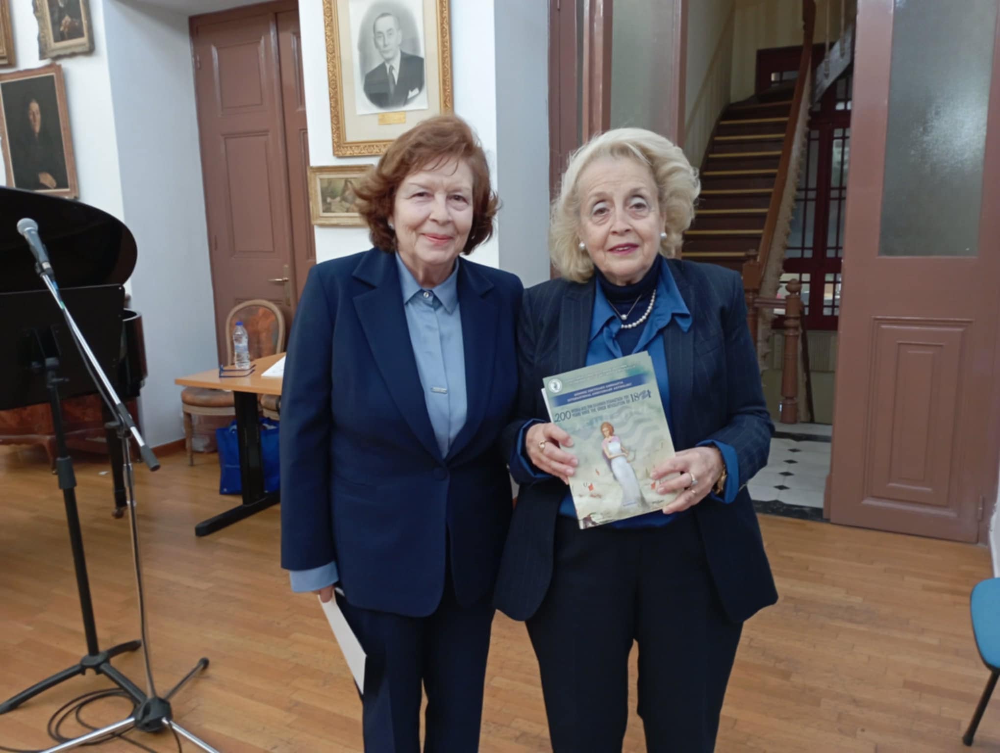 Λάμπρυνε τη Χαλκίδα η βραδιά ποίησης με τον ποιητή και καθηγητή  Χρίστο  Μπελλέ