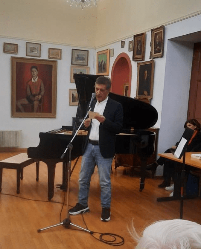 Λάμπρυνε τη Χαλκίδα η βραδιά ποίησης με τον ποιητή και καθηγητή  Χρίστο  Μπελλέ