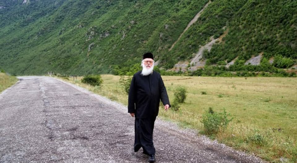 Γιώργος Παναγιωτόπουλος Αντιπρύτανης Πανεπιστημίου Πατρών : «Ένας Φωτισμένος Οδοιπόρος: Αποχαιρετώντας τον Αρχιεπίσκοπο Αλβανίας Αναστάσιο»