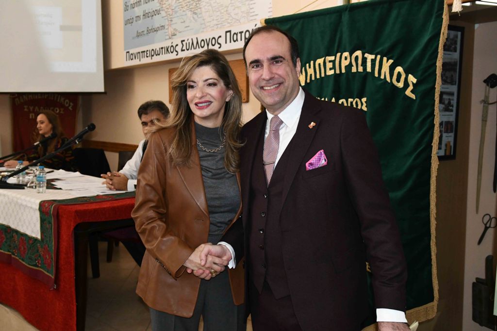 Πάτρα: Αντιδήμαρχοι και Δημοτικοί Σύμβουλοι σε εκδηλώσεις κοπής πρωτοχρονιάτικης πίτας