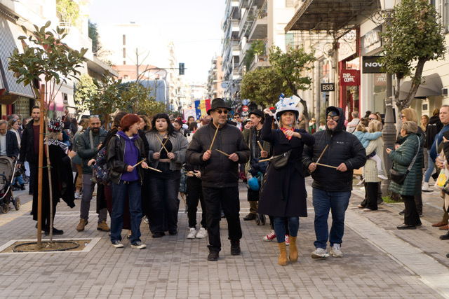 Έγινε Ντόρος στο κέντρο της καρναβαλικής Πάτρας