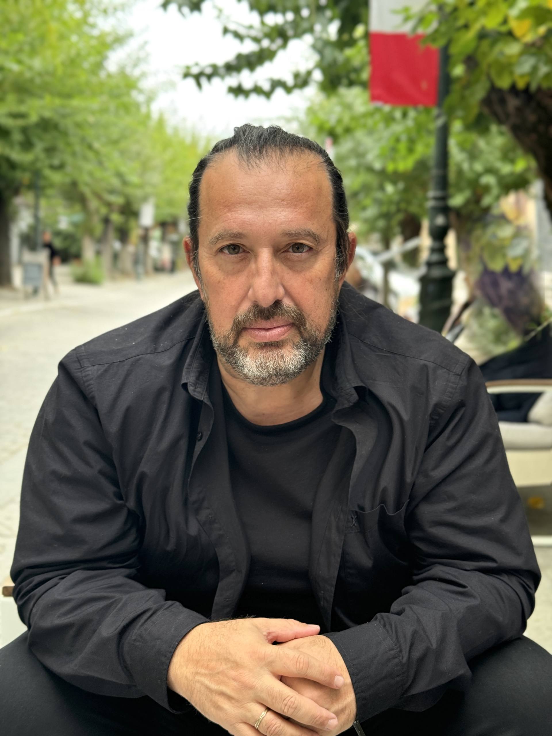 Η Χρύσα Ρώμα ερμηνεύει την Κόρη των Αθηνών στο έργο “Ο Χορός των Αιώνων” των Γιώργου Βούκανου και Έφης Παναγοπούλου.