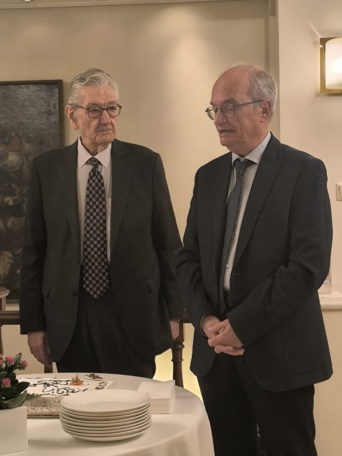 Πλήθος κόσμου και εξέχουσες προσωπικότητες στην κοπή πίτας των  ΙΝΑΔΕ και ΠΑΣΕΒΙΠΕ