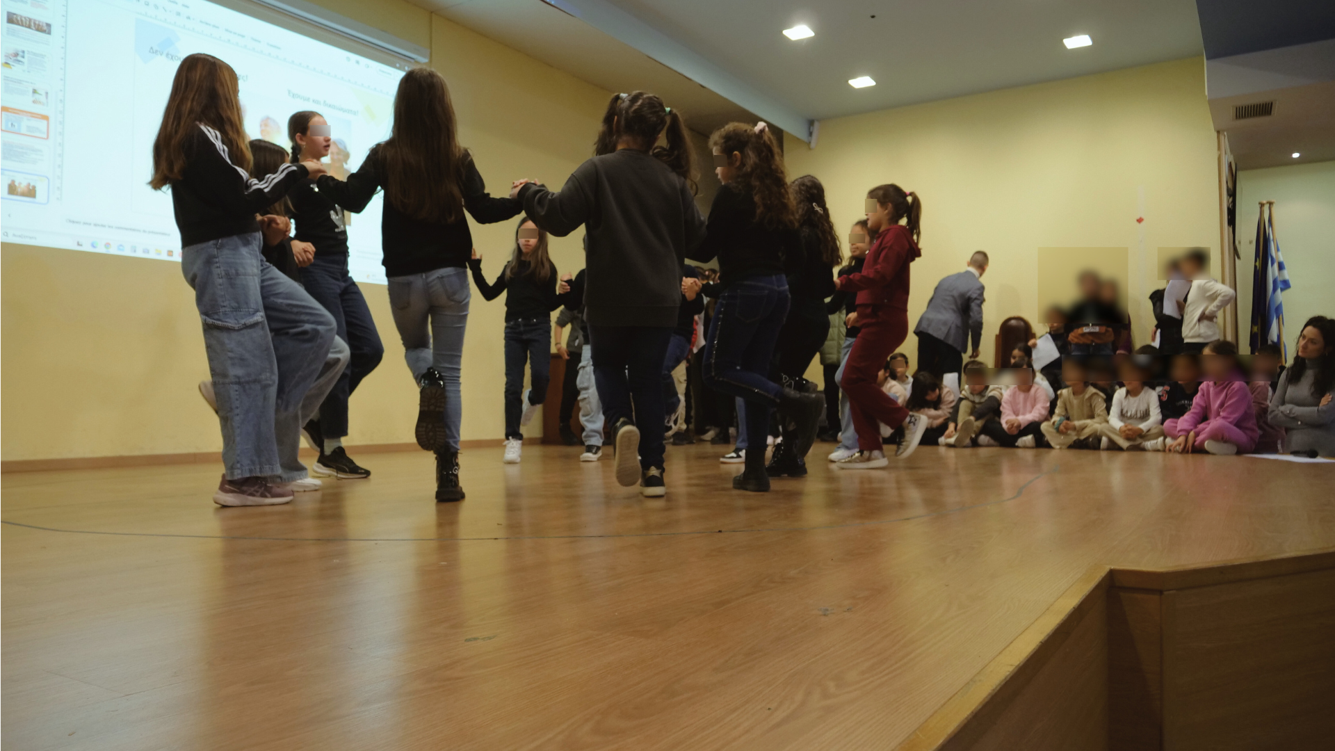 Γιορτινή εκδήλωση για τα άτομα τρίτης ηλικίας από τον Δήμο Ξηρομέρου και την Co2gether