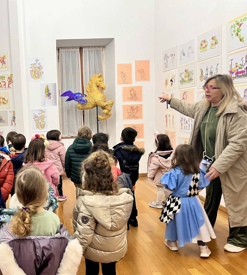 Επισκέψεις στην έκθεση μακετών «Από το χαρτί στο δρόμο» στη Βίλα Κόλλα στις εγκαταστάσεις του Πανεπιστημίου στο Κουκούλι