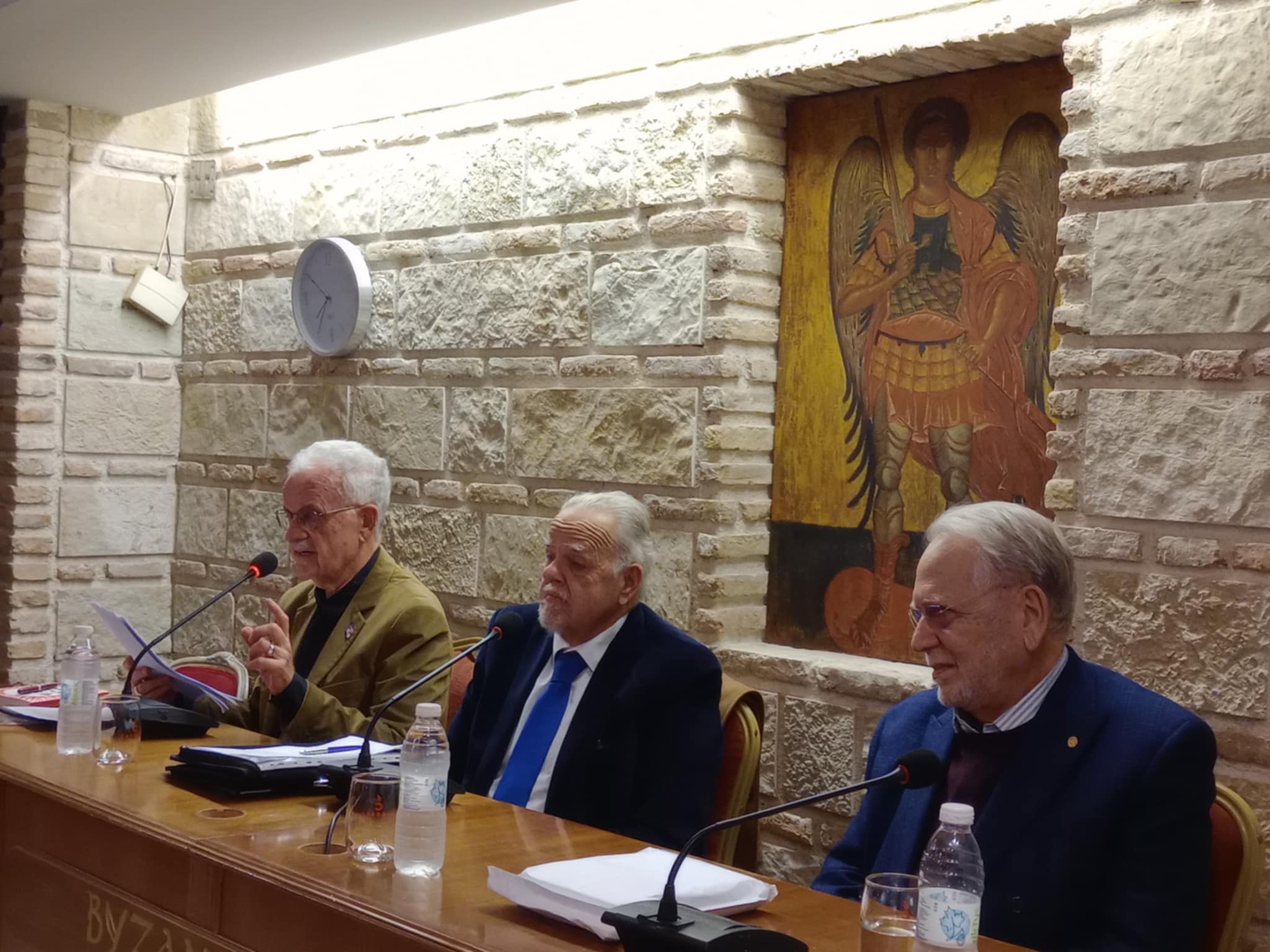 Το “πατρινόραμα’, οι εκδόσεις Παπαδόπουλος και το «Rotary Πάτρας» παρουσίασαν με τεράστια επιτυχία στην Πάτρα  το νέο βιβλίο του Ακαδημαϊκού- Καθηγητή Γιώργου Χρούσου