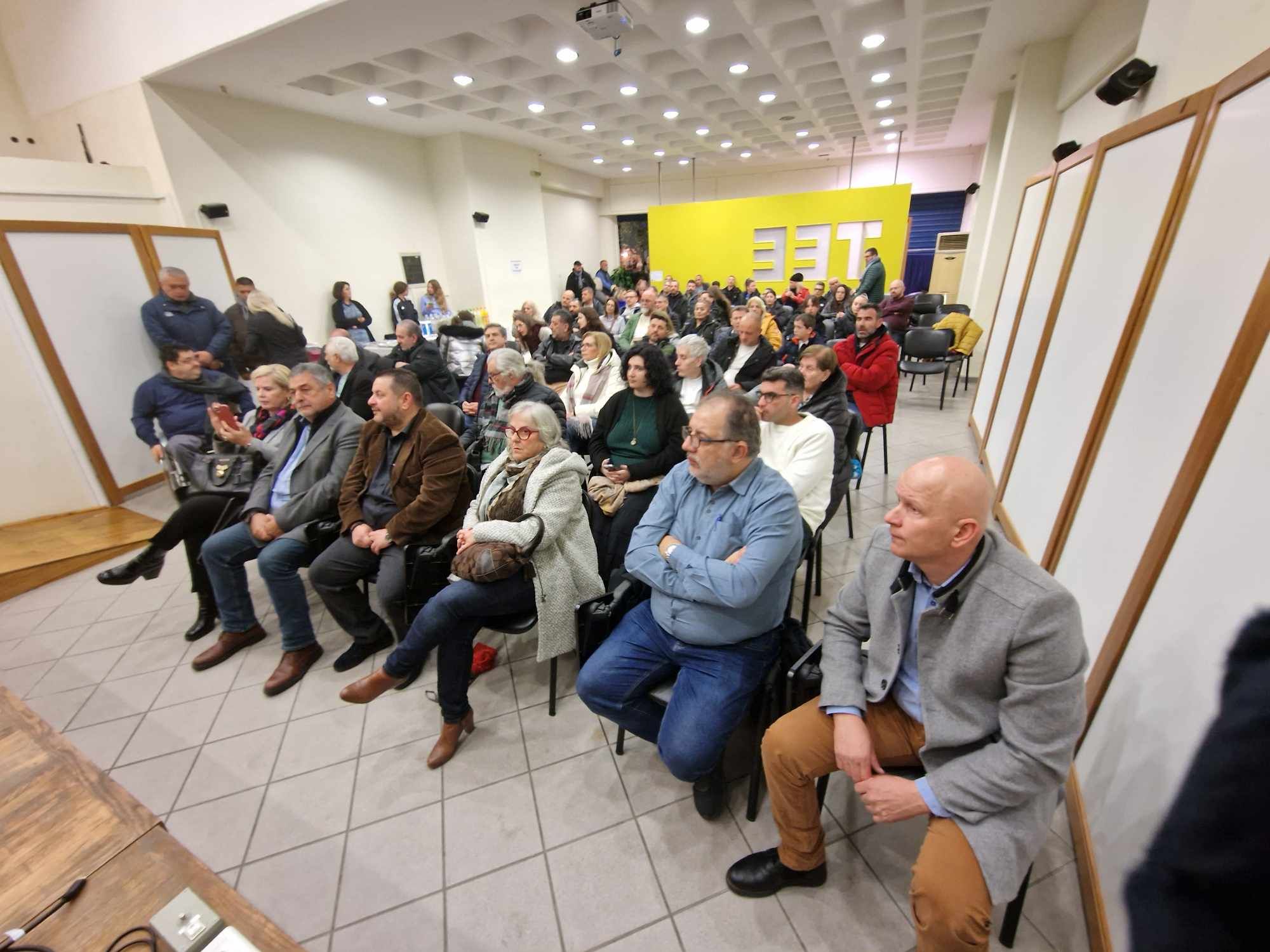 Έκοψε την  πρωτοχρονιάτική πίτα του ο Σύλλογος Κωφών-Βαρήκοων Ν/Δ Ελλάδος μαζί με το Αθλητικό Σωματείο Κωφών – Βαρήκοων Ν/Δ Ελλάδος