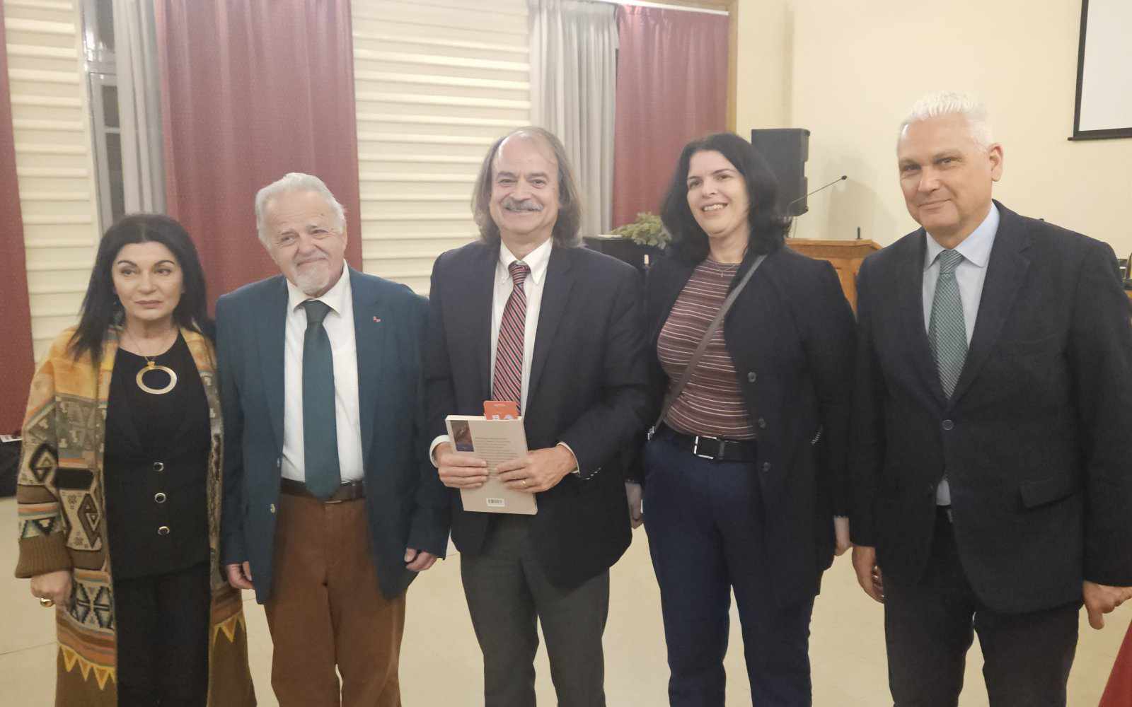 Κατέκτησε τις καρδιές των Πατρινών το βιβλίο του καθηγητή Γιάννη Π.Α. Ιωαννίδη ” Αντικριστές Πολιτείες”