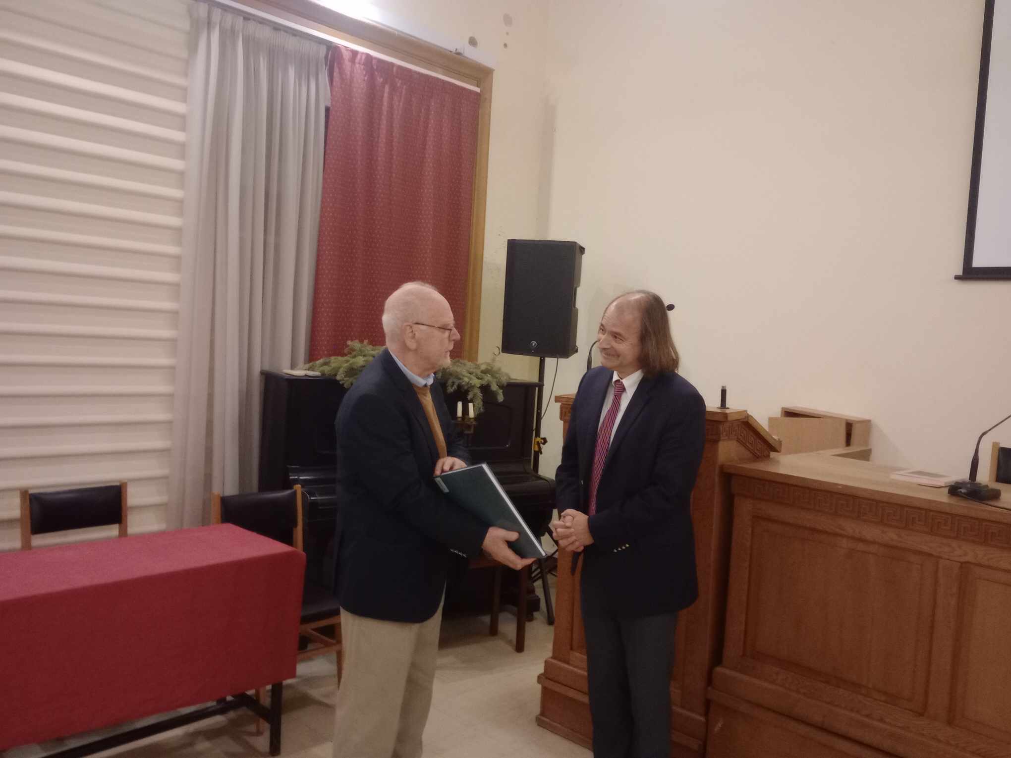 Κατέκτησε τις καρδιές των Πατρινών το βιβλίο του καθηγητή Γιάννη Π.Α. Ιωαννίδη ” Αντικριστές Πολιτείες”