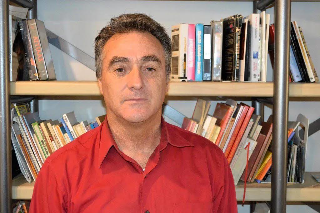 Ο Αντώνης Διαμαντής μιλάει στο “Patrinorama” για την παράστασή του «Ζητούσα Ελευτερία»