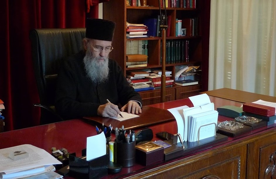 Ο Μητροπολίτης Ναυπάκτου και Αγίου Βλασίου κ.κ. Ιερόθεος μιλά στο “π” : «Πιστεύουμε σέ Θεό ἀγάπης καί φιλανθρωπίας»