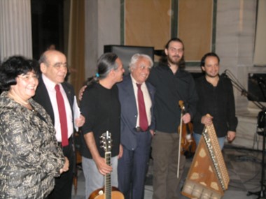 Η μεγάλη Ελληνίδα λαογράφος επί σειρά ετών Διευθύντρια του Κέντρου Λαογραφίας της Ακαδημίας Αθηνών Αικατερίνη Πολυμέρου-Καμηλάκη   μιλάει στο “π”