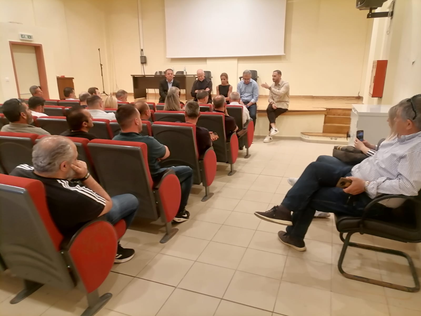 Ο Γιώργος Α. Παπανδρέου στις πυρόπληκτες περιοχές του Δήμου Ερυμάνθου