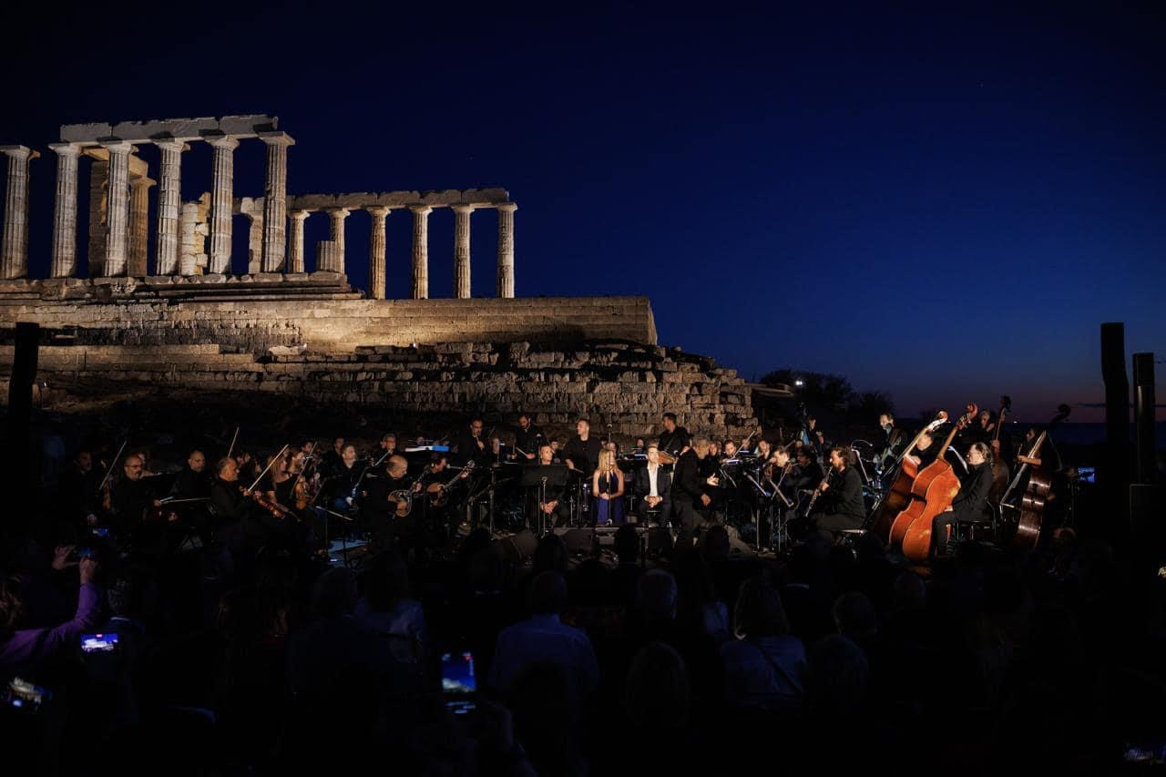 Ταξίδι στο Φως: Την Τρίτη 2 Σεπτεμβρίου το Κάστρο Ρίου θα πλημμυρίσει με τις διαχρονικές μελωδίες του Σταύρου Ξαρχάκου