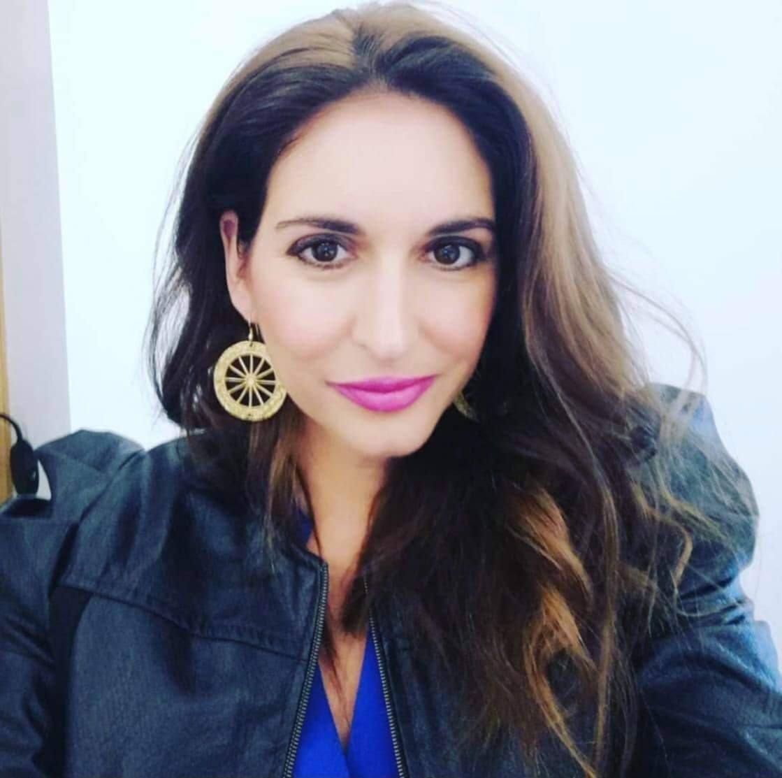 «Γράφει η Κατερίνα Ανδρικοπούλου – Sisterhood, η ελληνικά, η αδελφότητα μεταξύ γυναικών»