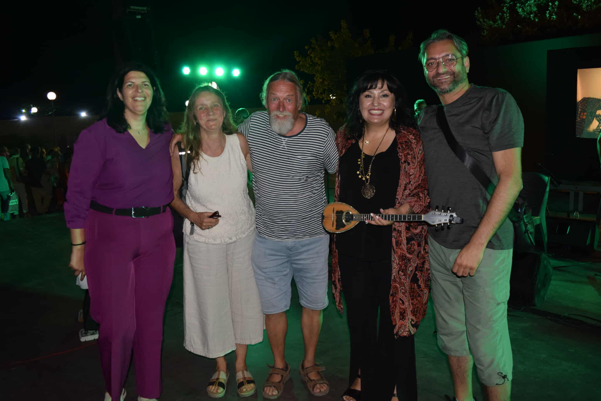 Xίλιοι διακόσιοι και πλέον θεατές αποθέωσαν την “dream team” του ρεμπέτικου, σε μια ανεπανάληπτη συναυλία !