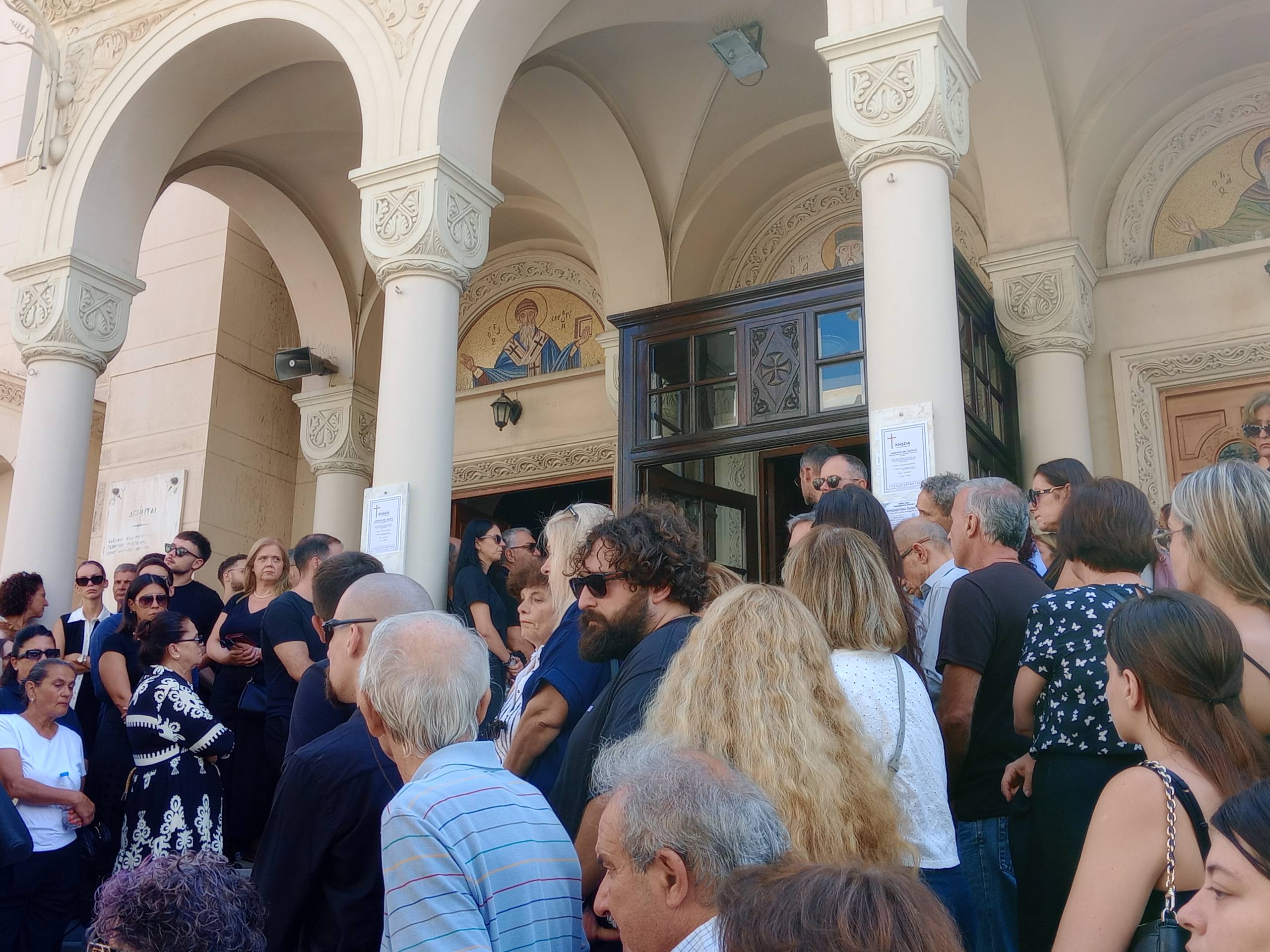 Πάτρα: Σπαραγμός στην κηδεία του 27χρονου Δημήτρη Λιόπετα