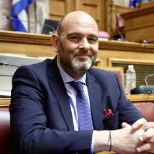 Ιάσονας Φωτήλας: «1.000.000 € για την αποκατάσταση της παραλιακής οδού Αιγείρας»