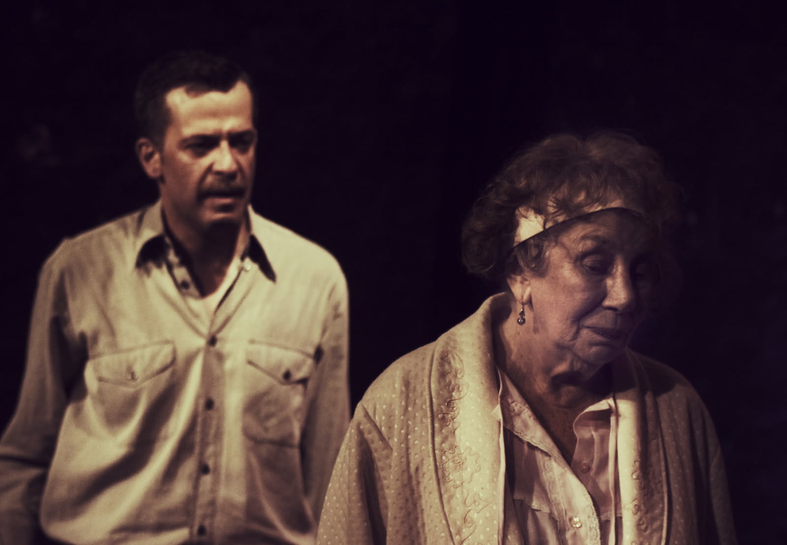 Η κωμωδία “FAMILY SECRETS” στο θέατρο ACT