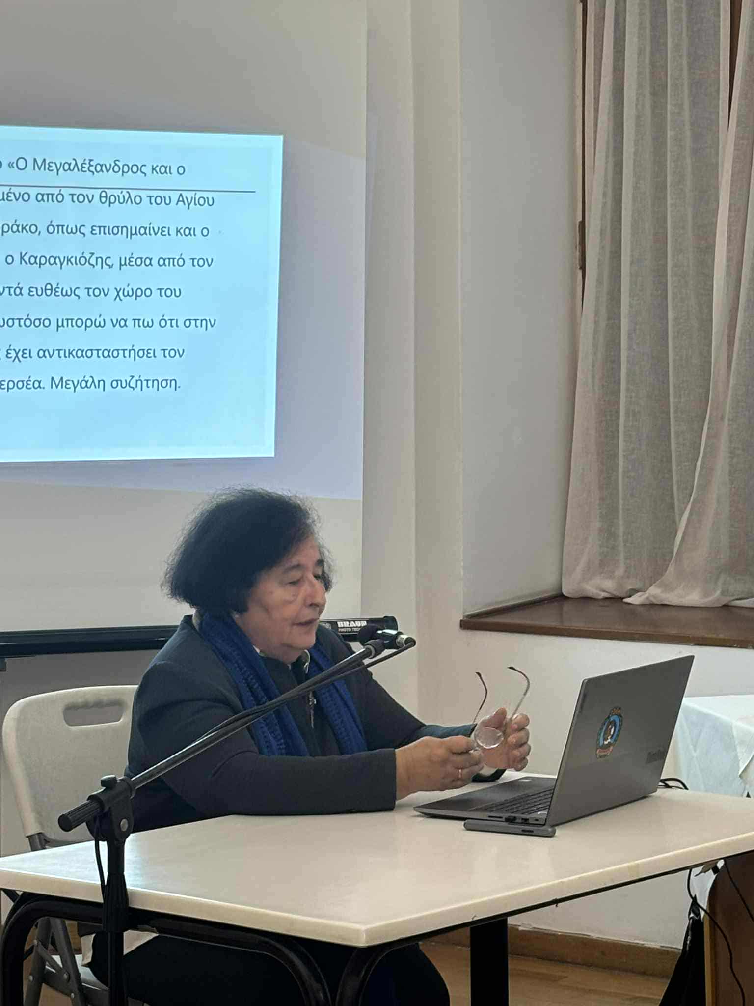 «Όταν το Θέατρο Σκιών γίνεται προσευχή στο φως»