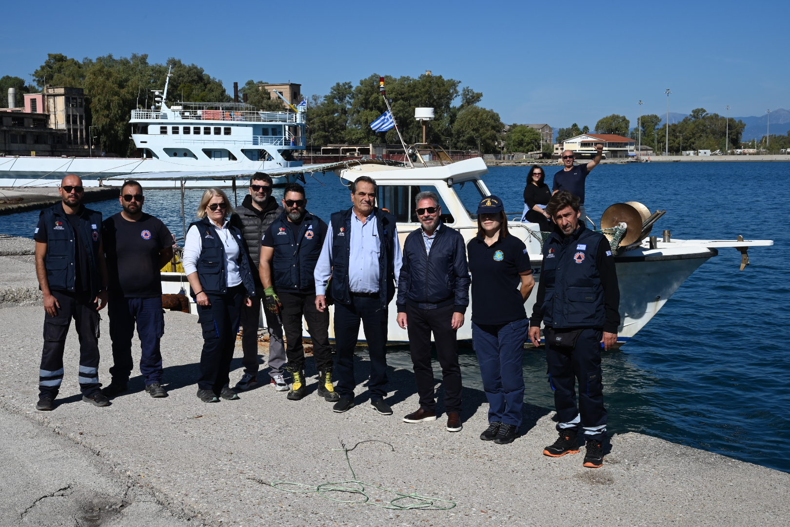 Έλεγχος υλικών καταπολέμησης ρύπανσης στο παλιό λιμάνι Αιγίου, με χρήση πλωτών φραγμάτων