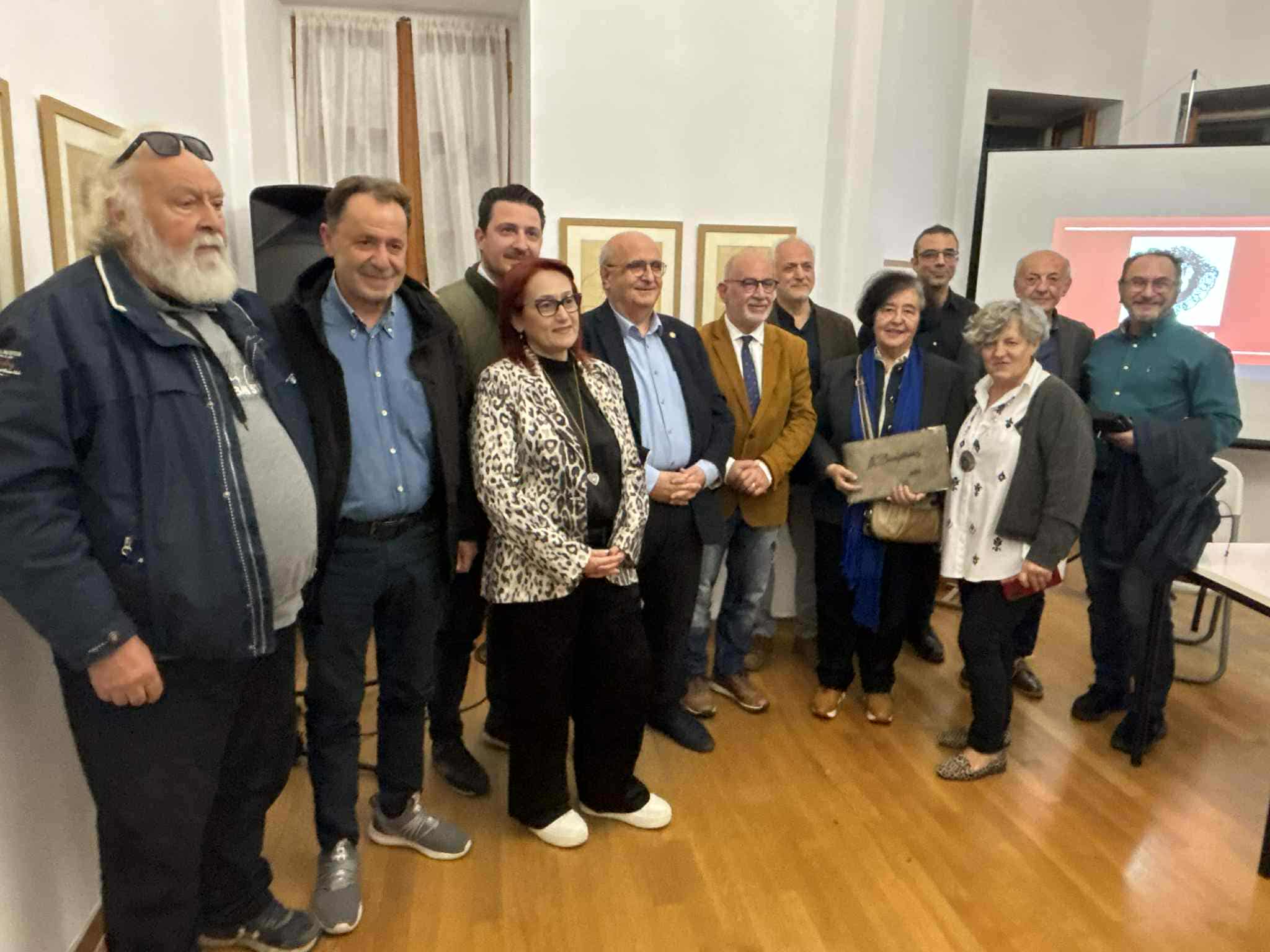 «Όταν το Θέατρο Σκιών γίνεται προσευχή στο φως»