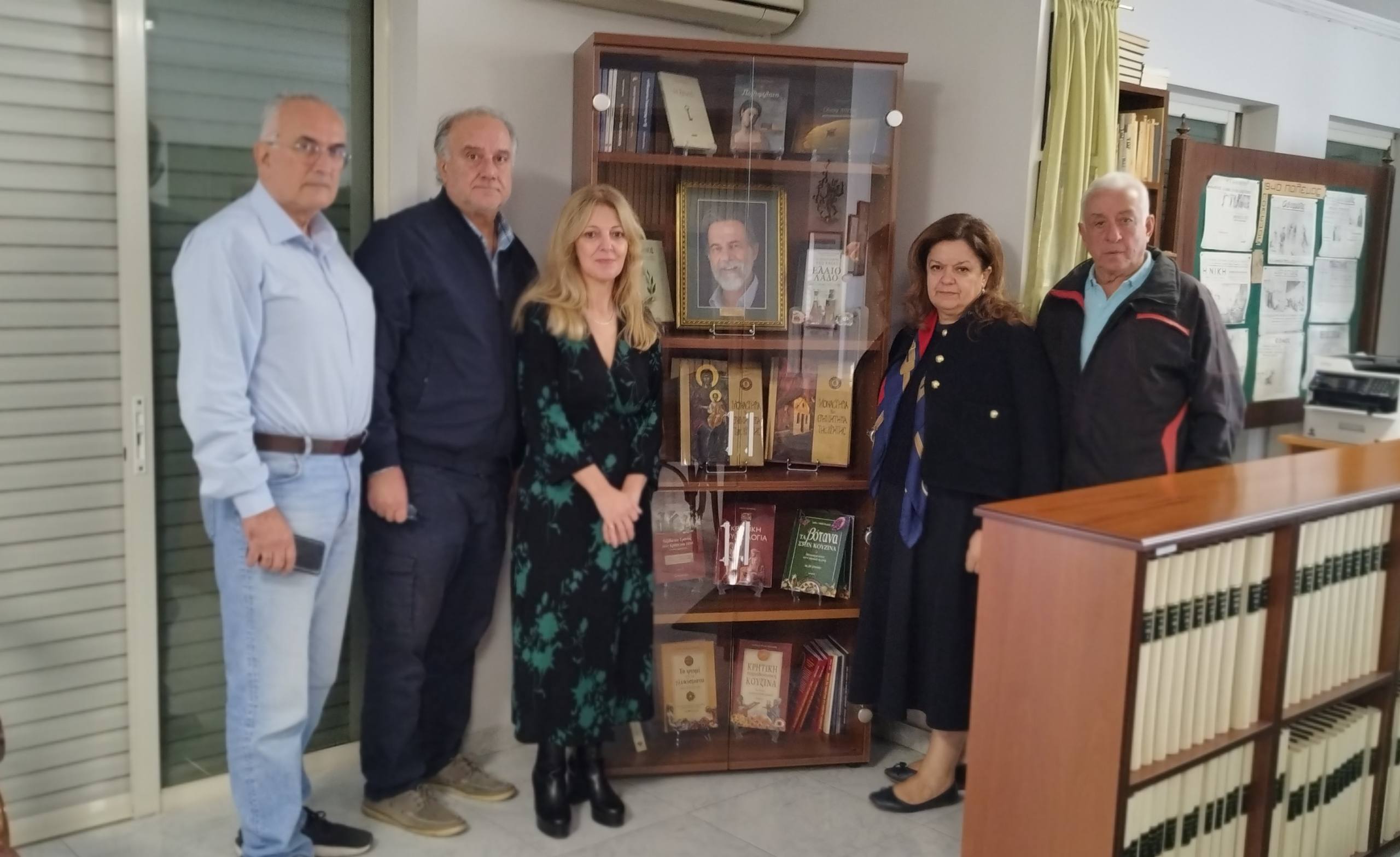 Σε ειδική προθήκη του Μουσείου Τύπου της Ενώσεως Συντακτών πολύτιμα ερευνητικά και συγγραφικά έργα