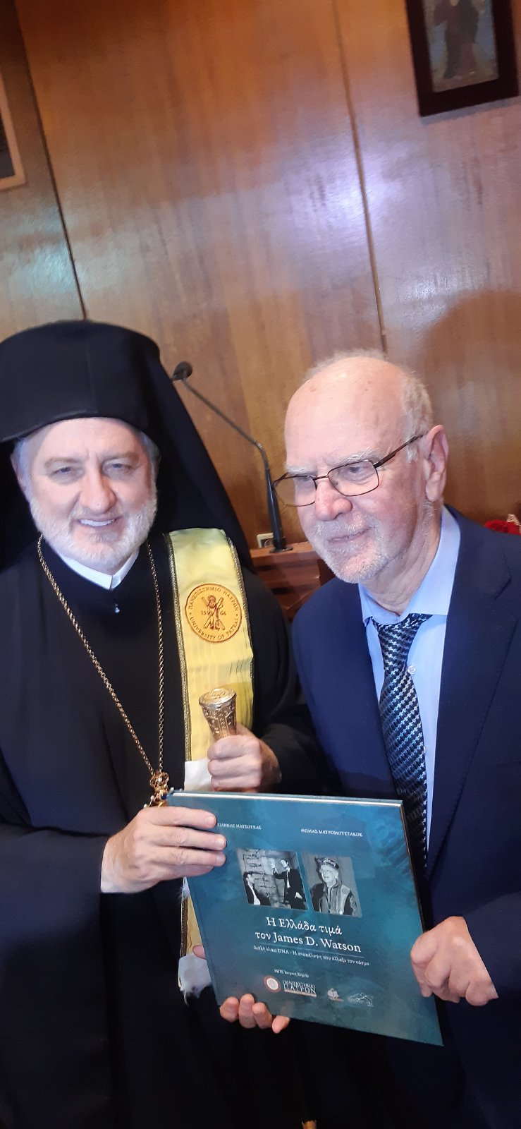 Γιάννης Ματσούκας, Καθηγητής Χημείας Πανεπιστημίου Πατρών: “Απόφοιτοι του Πανεπιστημίου Πατρών τιμούν τον Ελπιδοφόρο” 