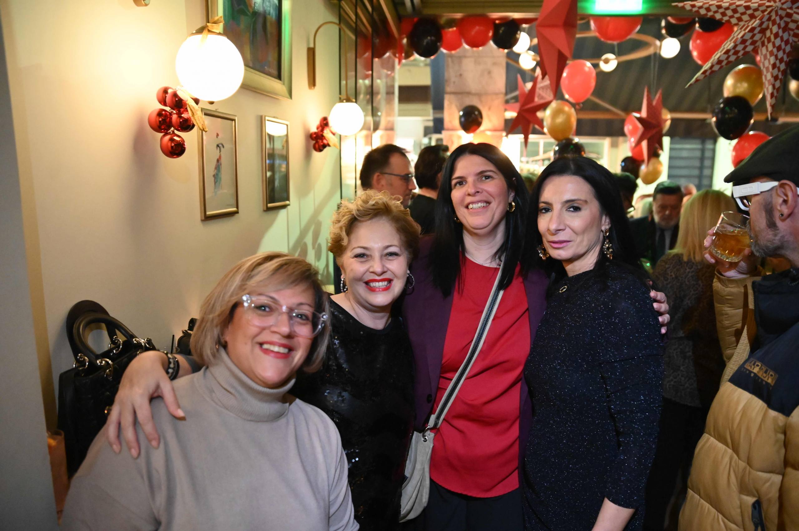 Ασημάκης Παπαδάτος Μέντης  Τα πάρτι που έγιναν κεφάλαιο της κοσμικής ζωής της Πάτρας