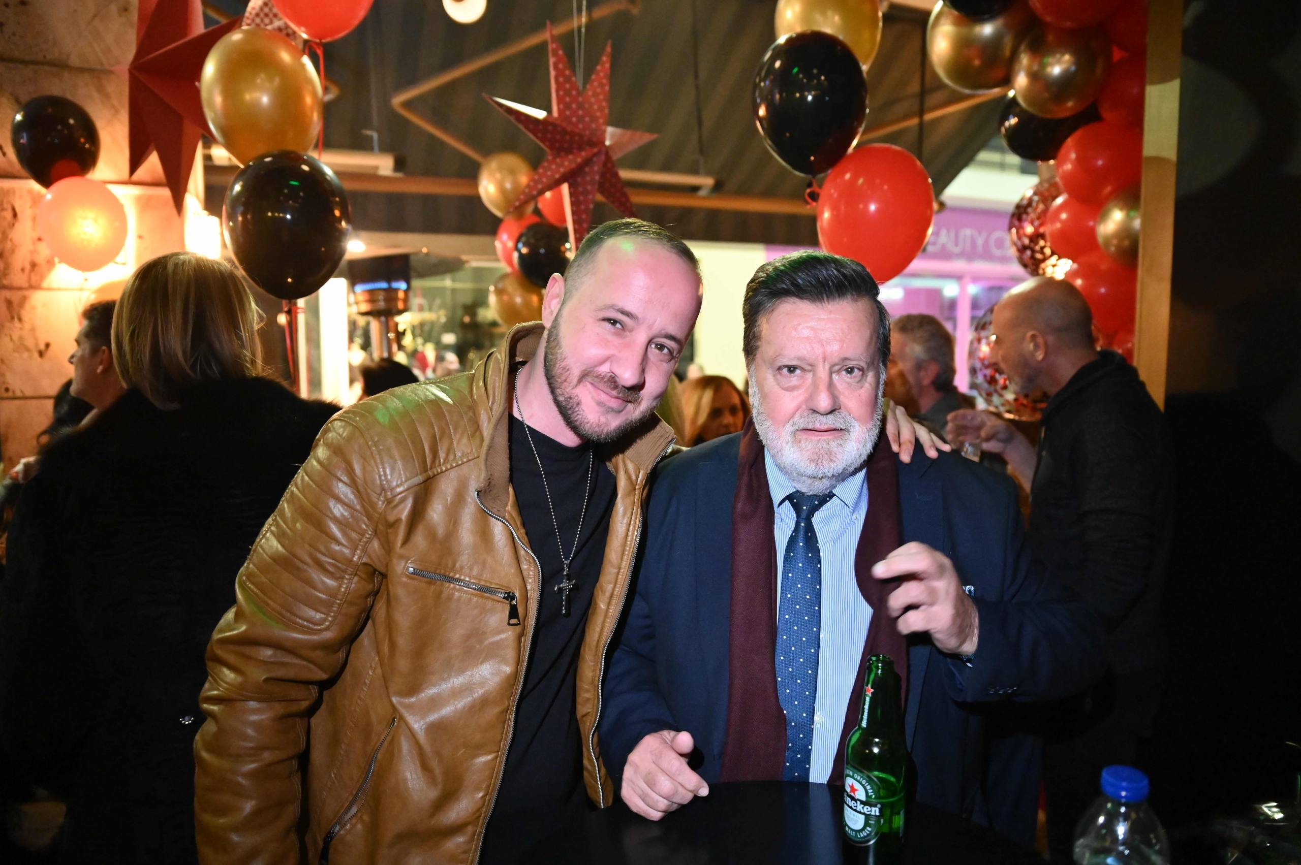 Ασημάκης Παπαδάτος Μέντης  Τα πάρτι που έγιναν κεφάλαιο της κοσμικής ζωής της Πάτρας