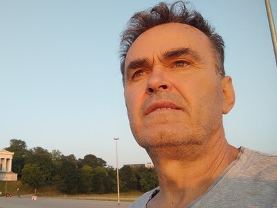 Ελισσαίος Βγενόπουλος: “Σπασμένη Φλέβα: Λάθη και μπλόφες”