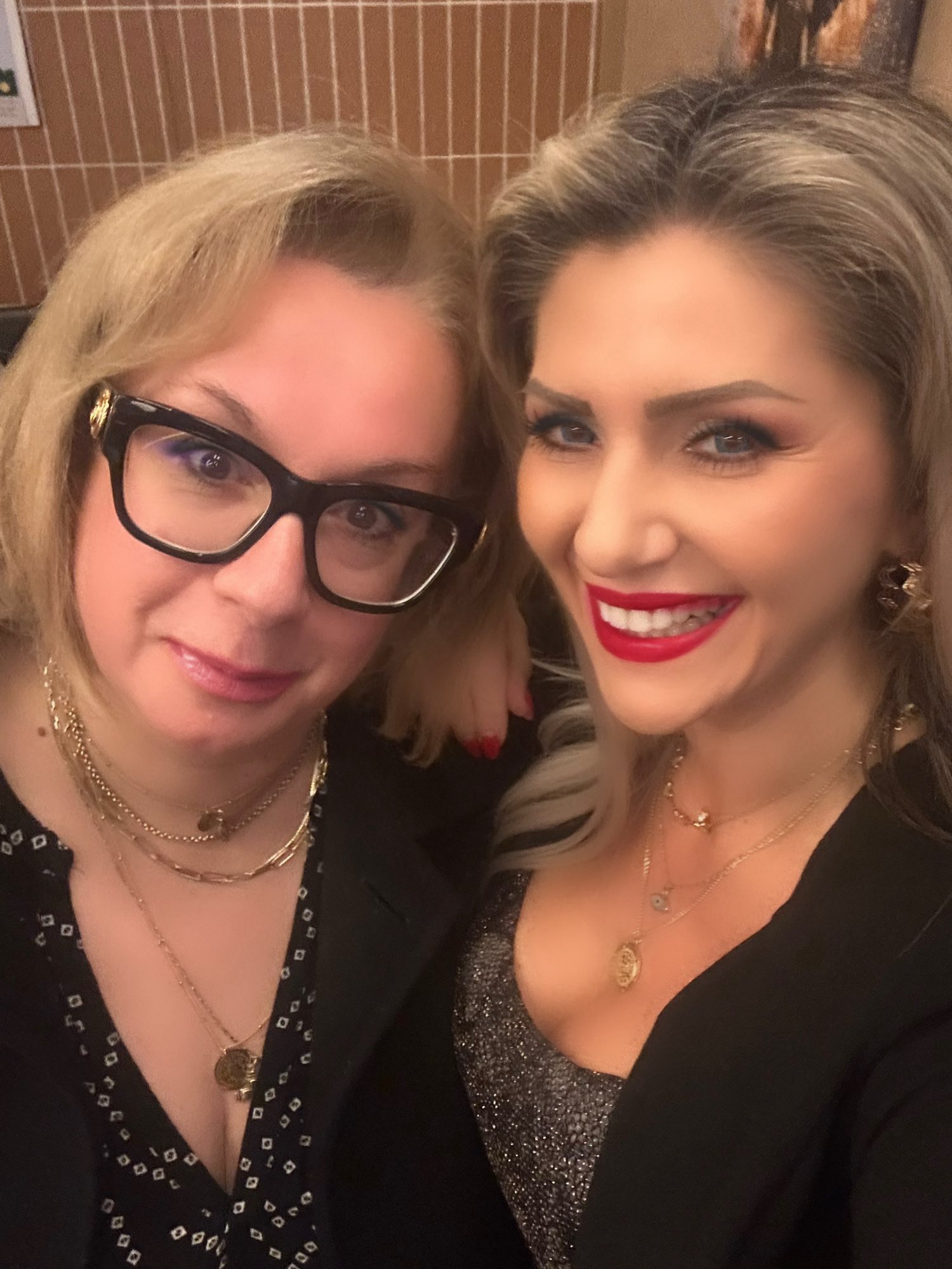 Ο Ασημάκης Παπαδάτος – Μέντης και το «Με όλους Εσάς Μπορούμε» έκοψαν την πρώτη τους πίτα, γεμίζοντας την Πάτρα ελπίδα