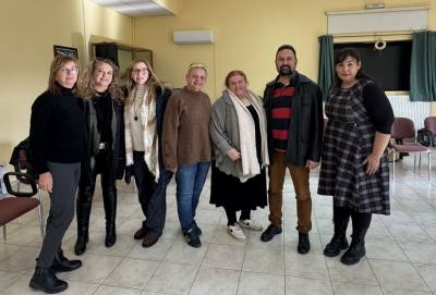 Συλλογή πραγμάτων και ρούχων για το Κέντρο Απεξάρτησης Τοξικομανών Κρατουμένων Ελεώνα Θήβας στο Θέατρο εν Αθήναις