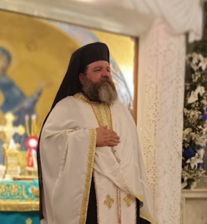 «Ο Σεβασμιώτατος Μητροπολίτης Πατρών κκ Χρυσόστομος τιμά τους Ιερείς των Νοσοκομείων»