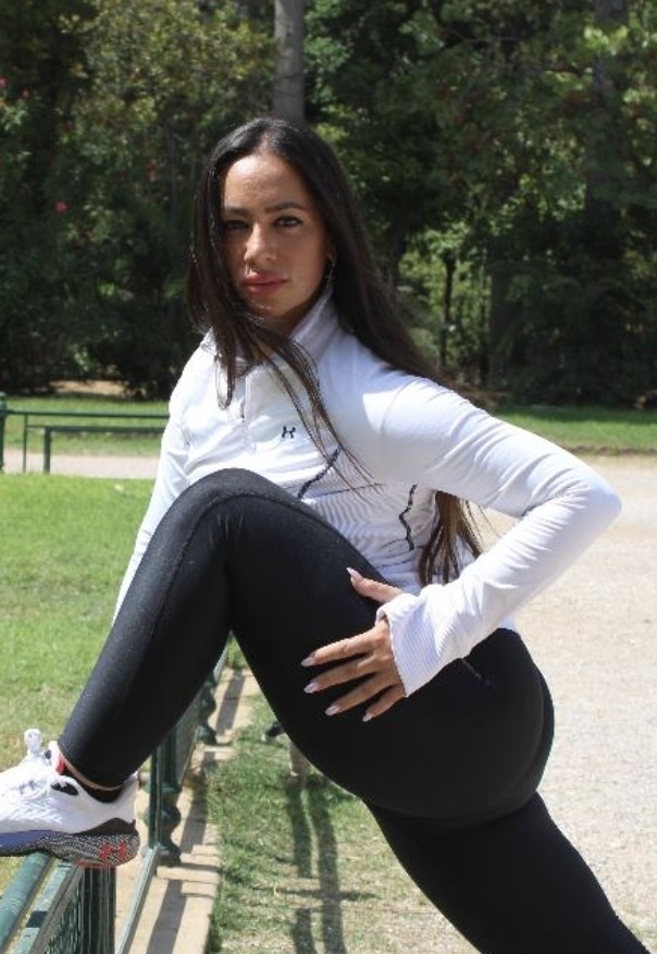 Η Μάντη Περσάκη στο «π» εξηγεί τι είναι οι Pilates !