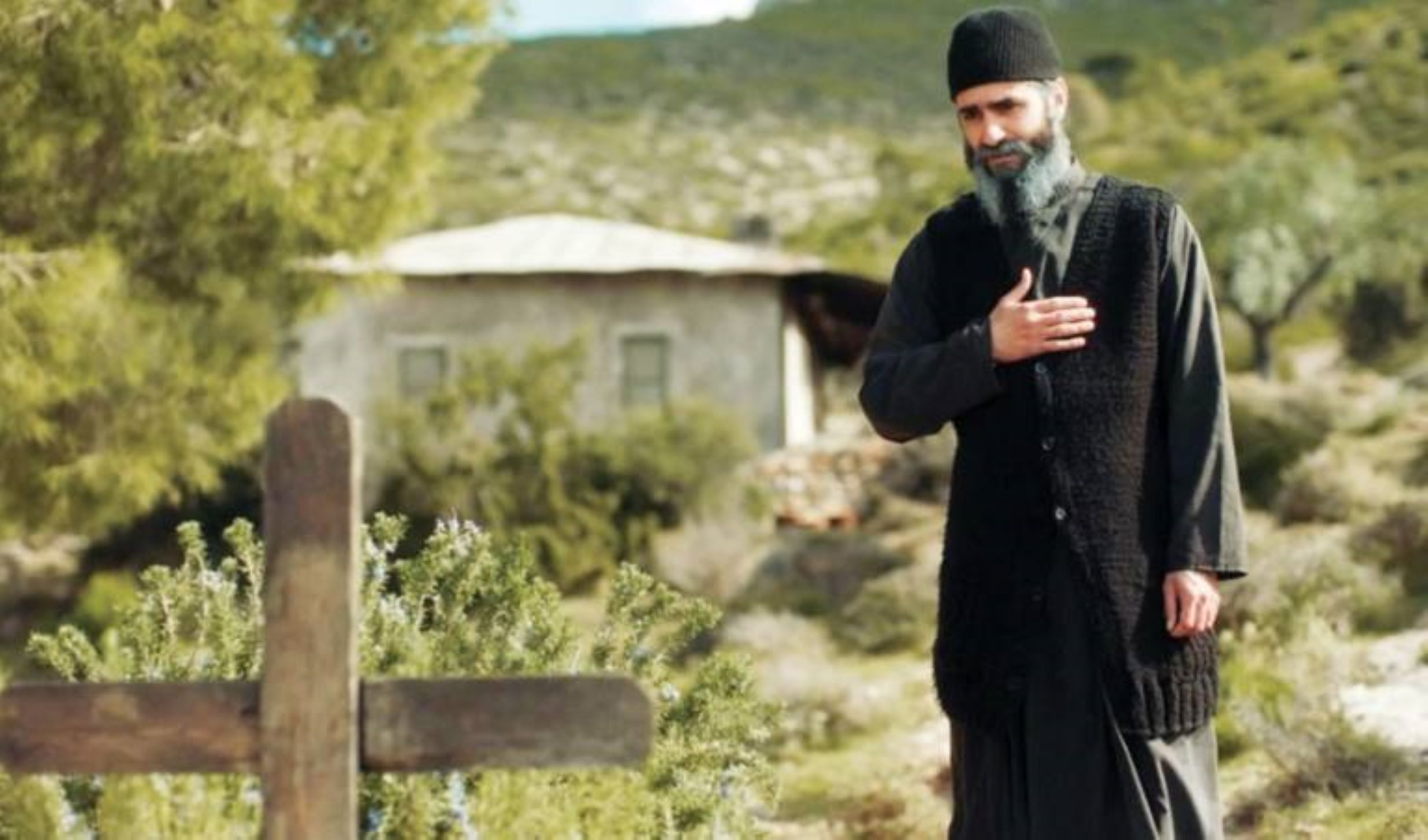 Η συνέντευξη του Γιώργου Τσιάκκα, σεναριογράφου της σειράς για τον Άγιο Παΐσιο στο “π”: «Στα πέντε χρόνια που πέρασαν μέχρι να ολοκληρωθεί η σειρά ο Άγιος Παΐσιος μας δίδαξε πολλά….»