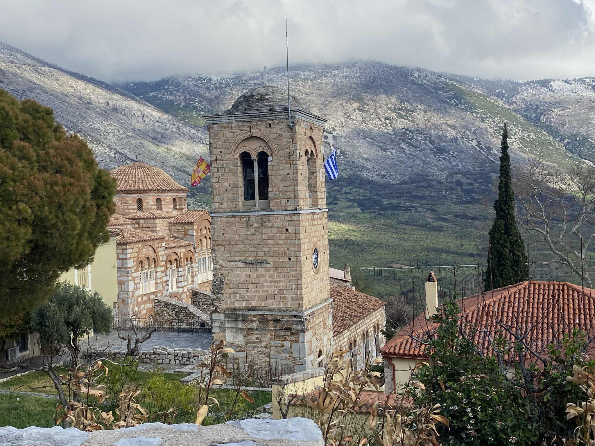 Μια ημέρα το “π” στον Όσιο Λουκά τον Στειριώτη!