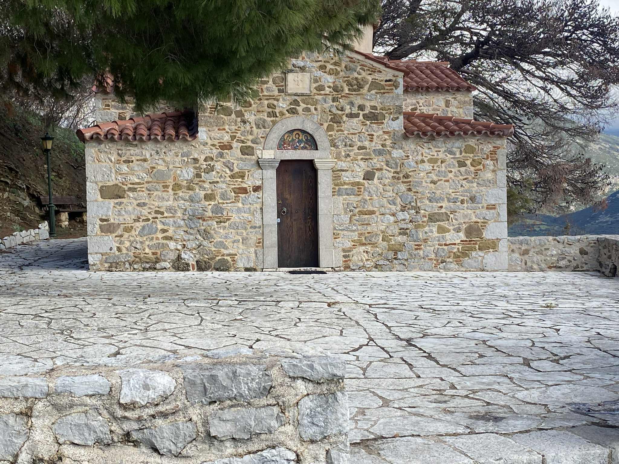 Μια ημέρα το “π” στον Όσιο Λουκά τον Στειριώτη!